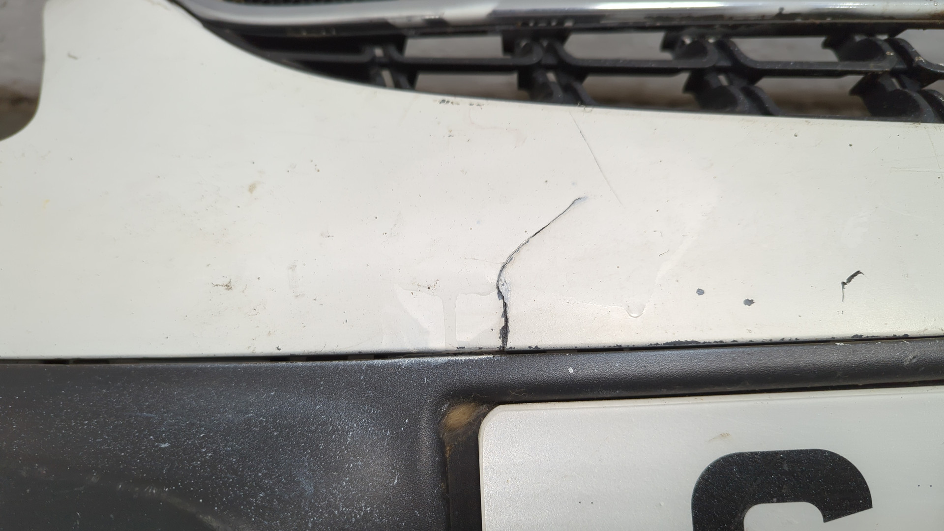 Бампер передний