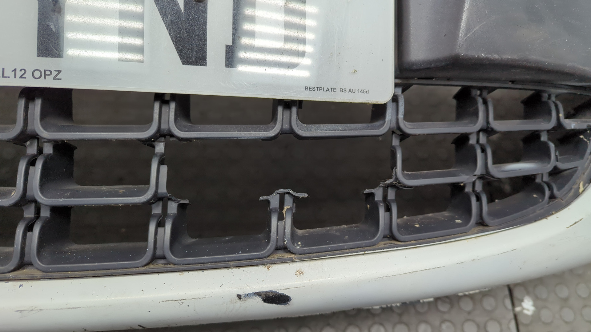 Бампер передний