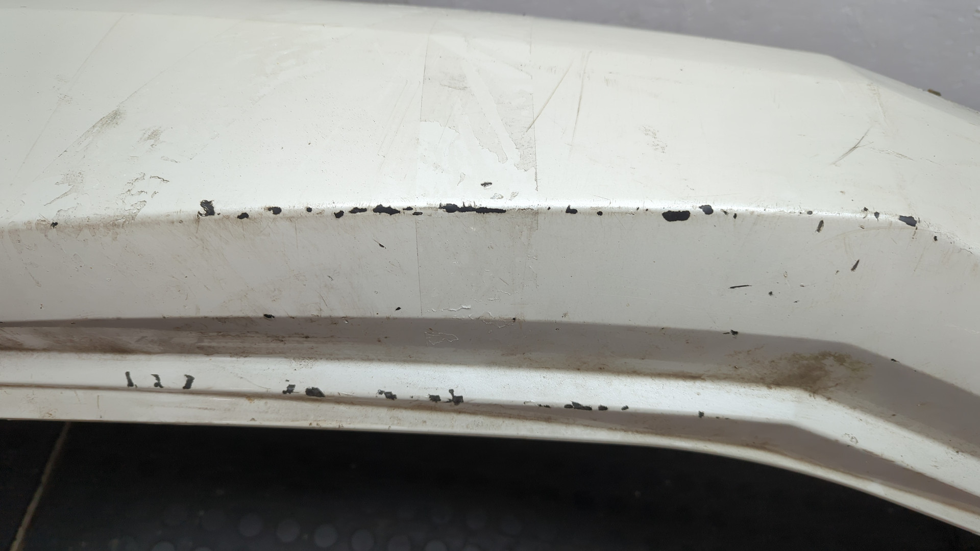 Бампер задний