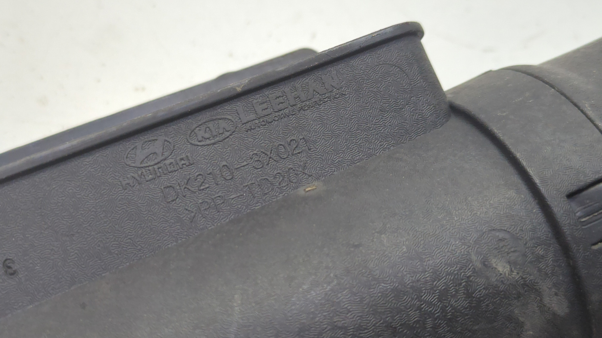 Патрубок воздушного фильтра