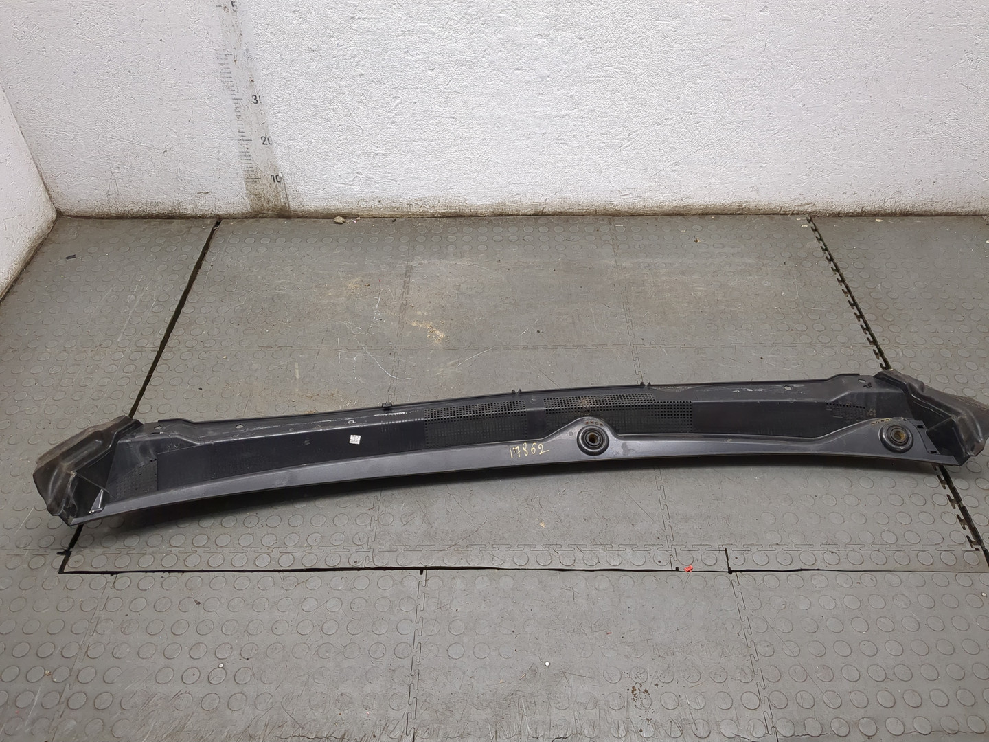 Решетка стеклоочистителей (Жабо)