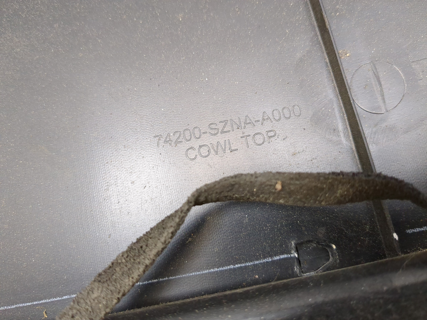 Решетка стеклоочистителей (Жабо)