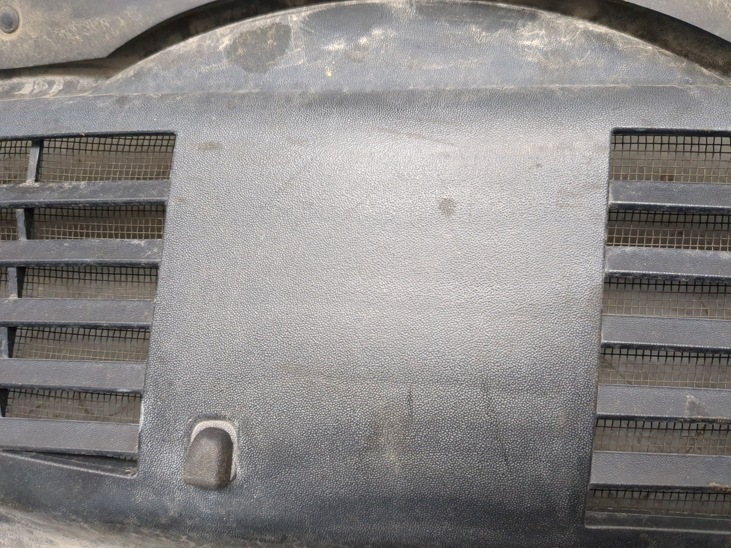 Решетка стеклоочистителей (Жабо)