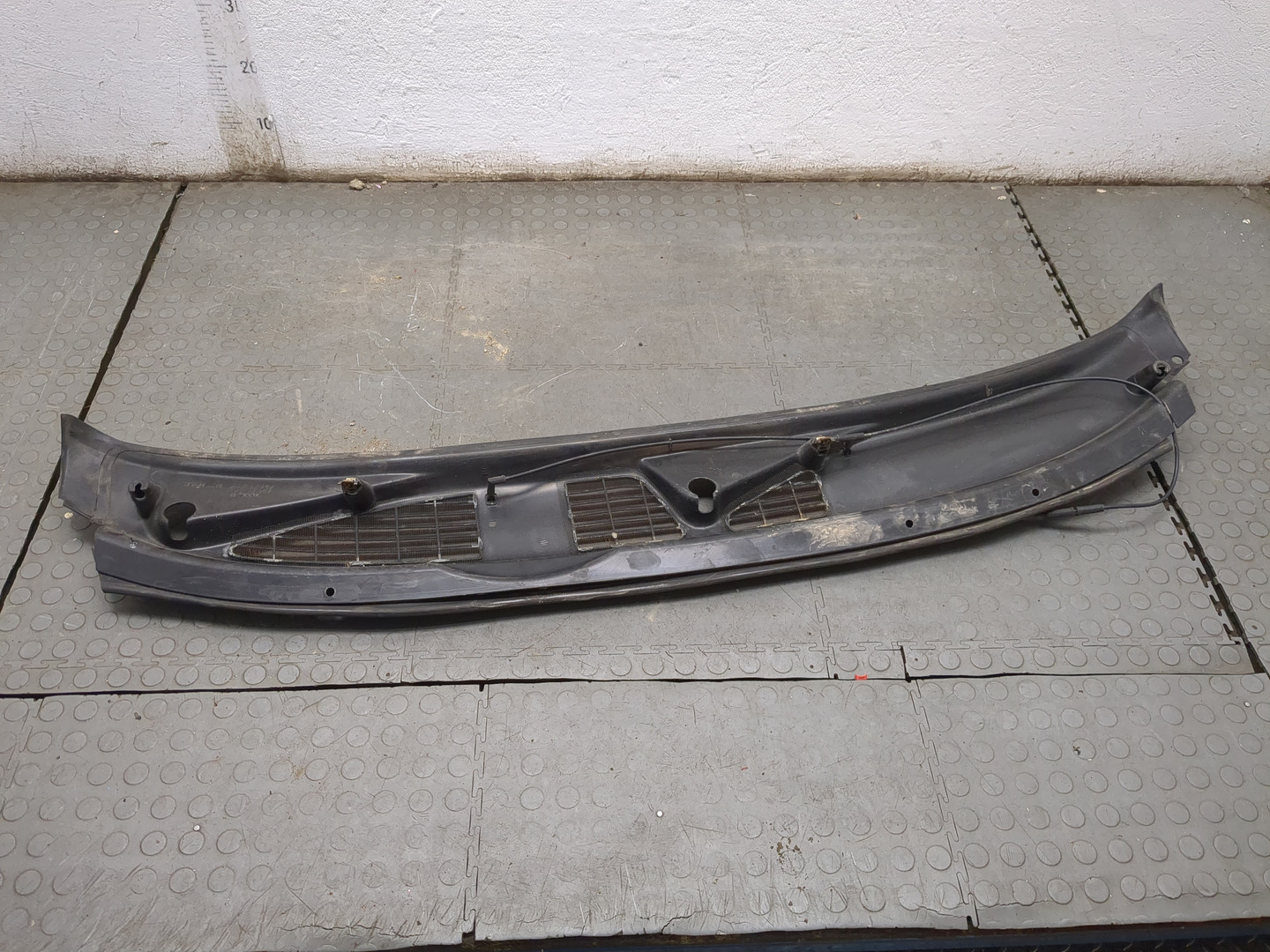 Решетка стеклоочистителей (Жабо)