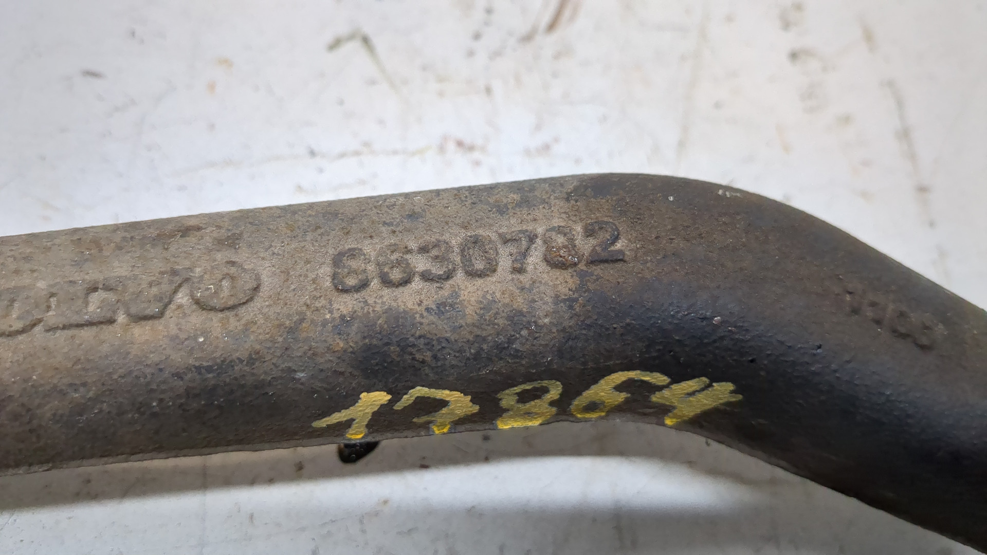 Рычаг задний левый