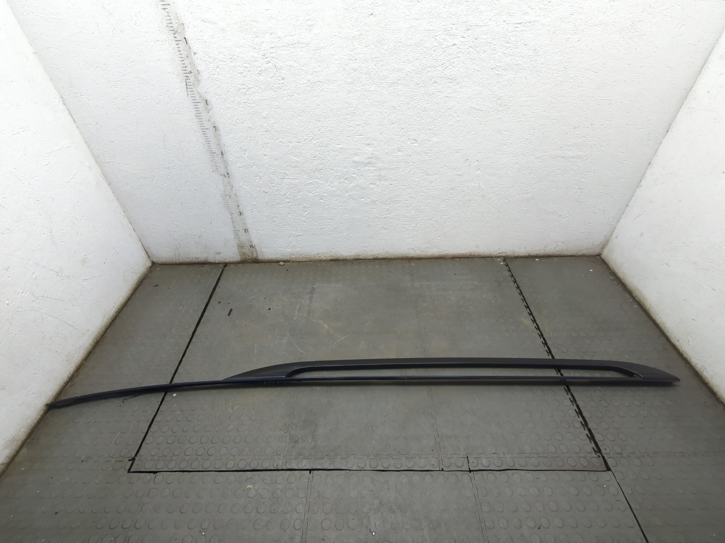 Рейлинг (релинг) левый (планка на крышу)