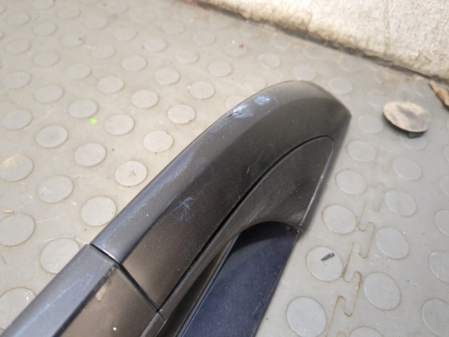 Рейлинг (релинг) левый (планка на крышу)