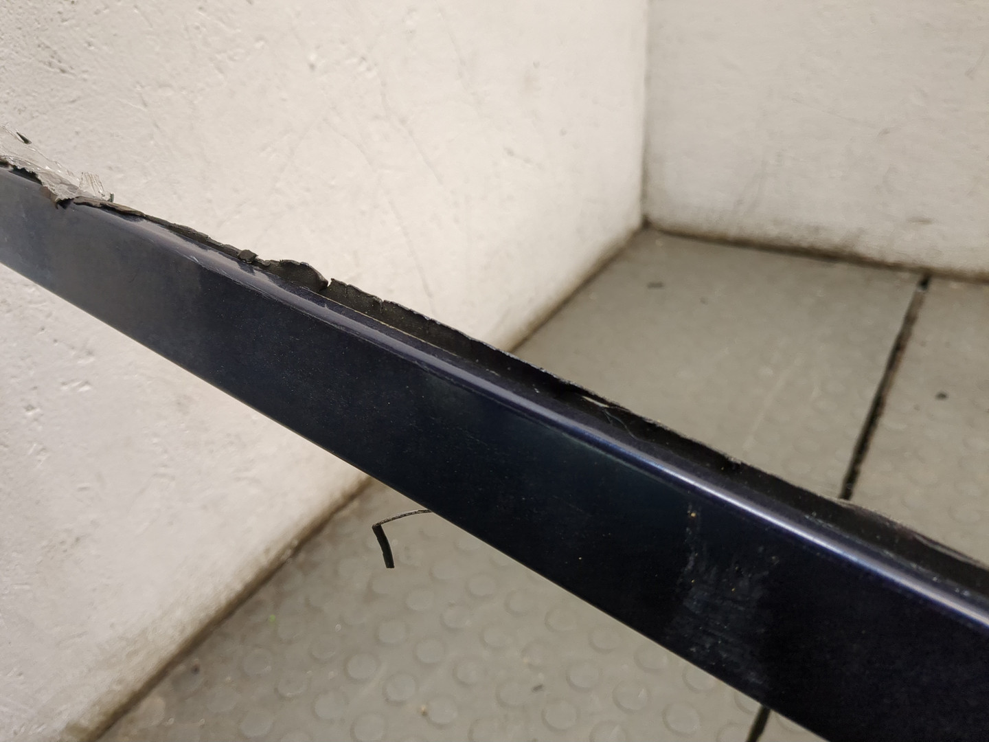 Рейлинг (релинг) левый (планка на крышу)