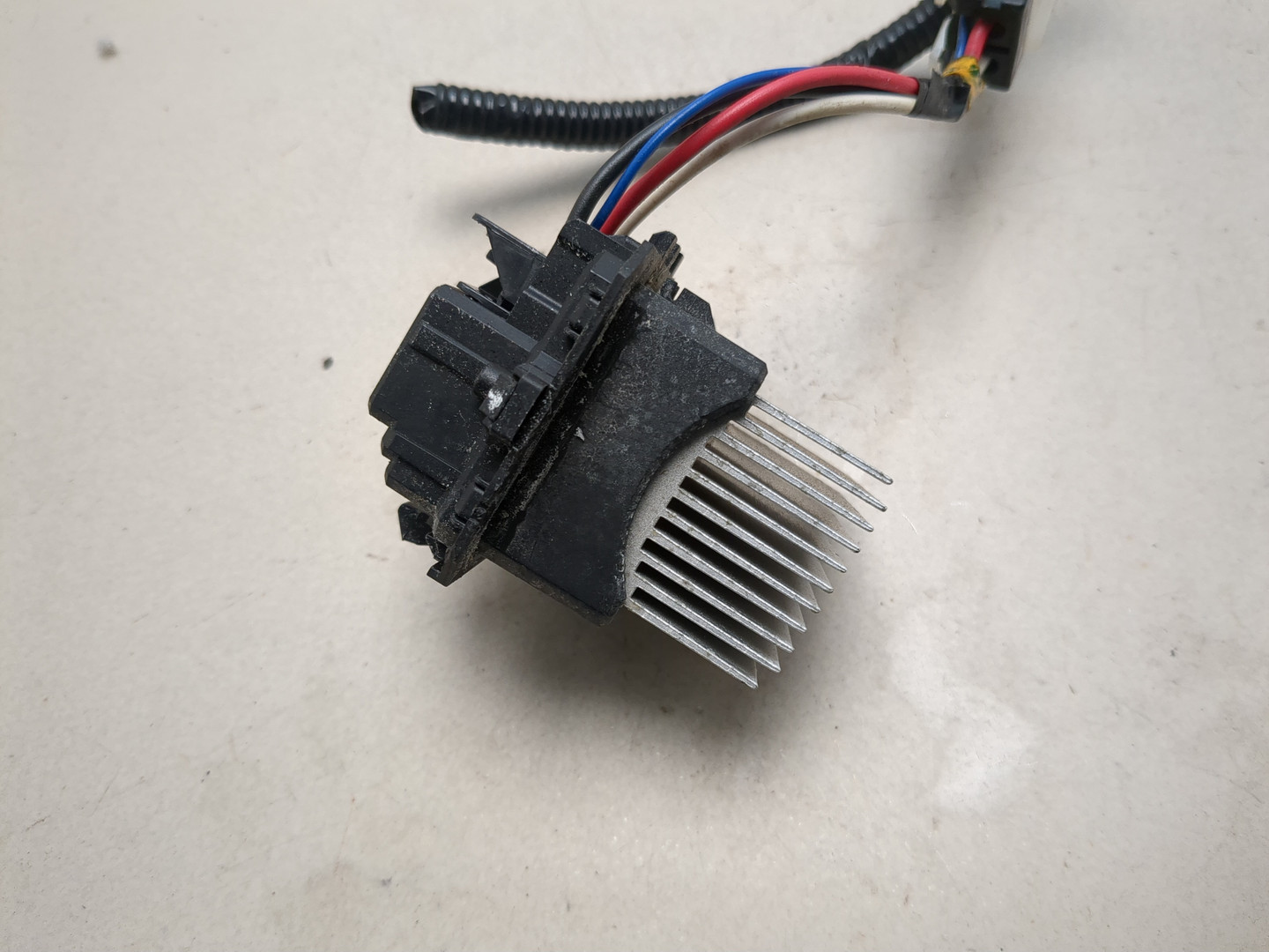 Резистор отопителя