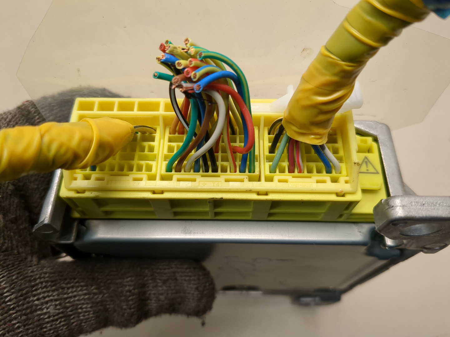 Блок управления подушек безопасности (AIR BAG)