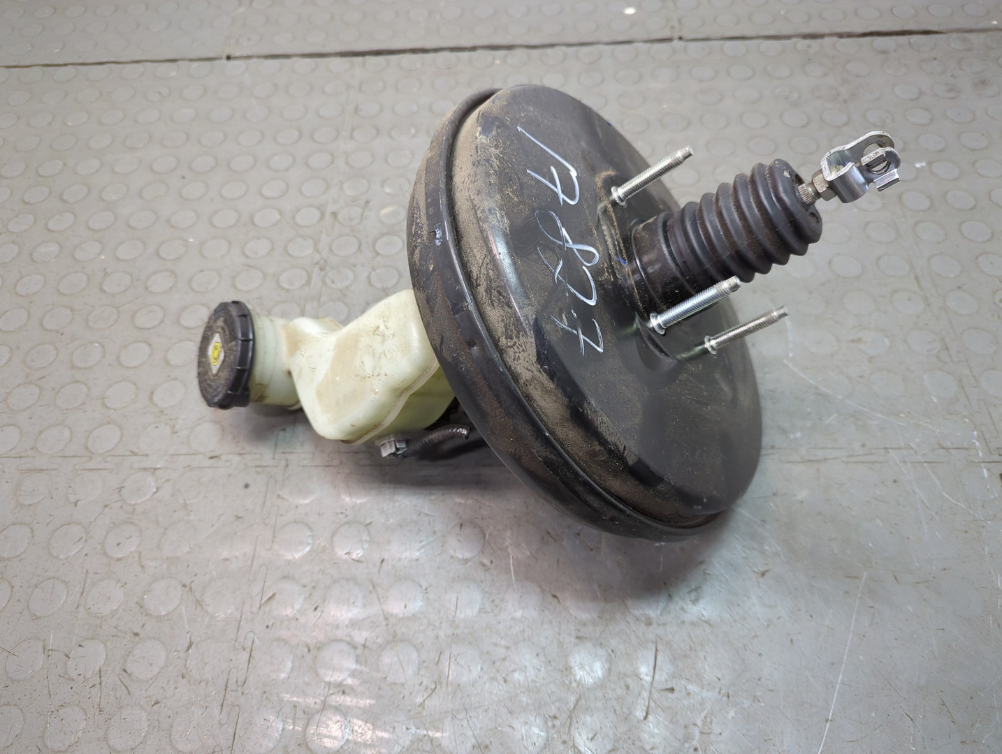 Усилитель тормозов вакуумный