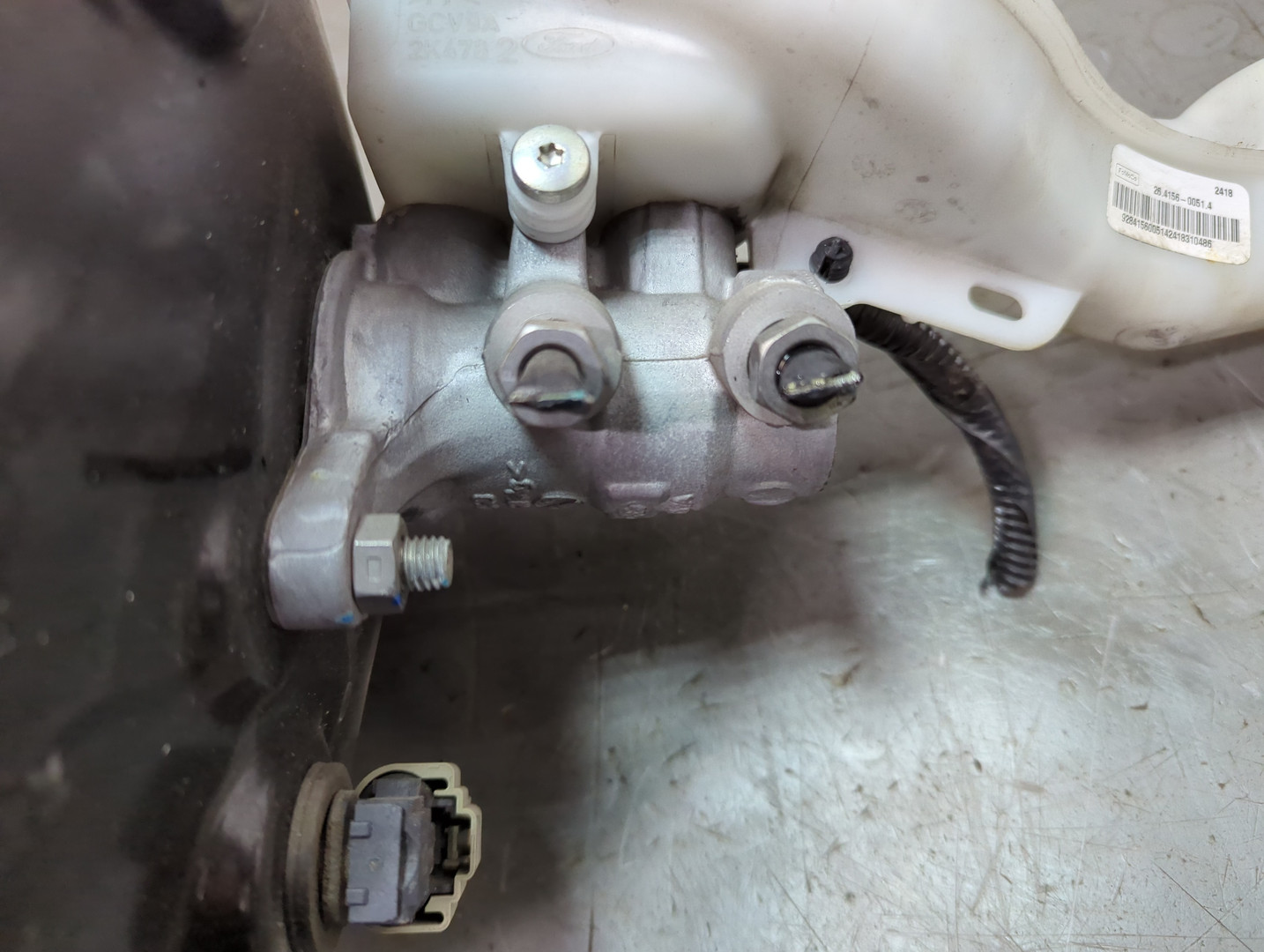 Цилиндр тормозной главный