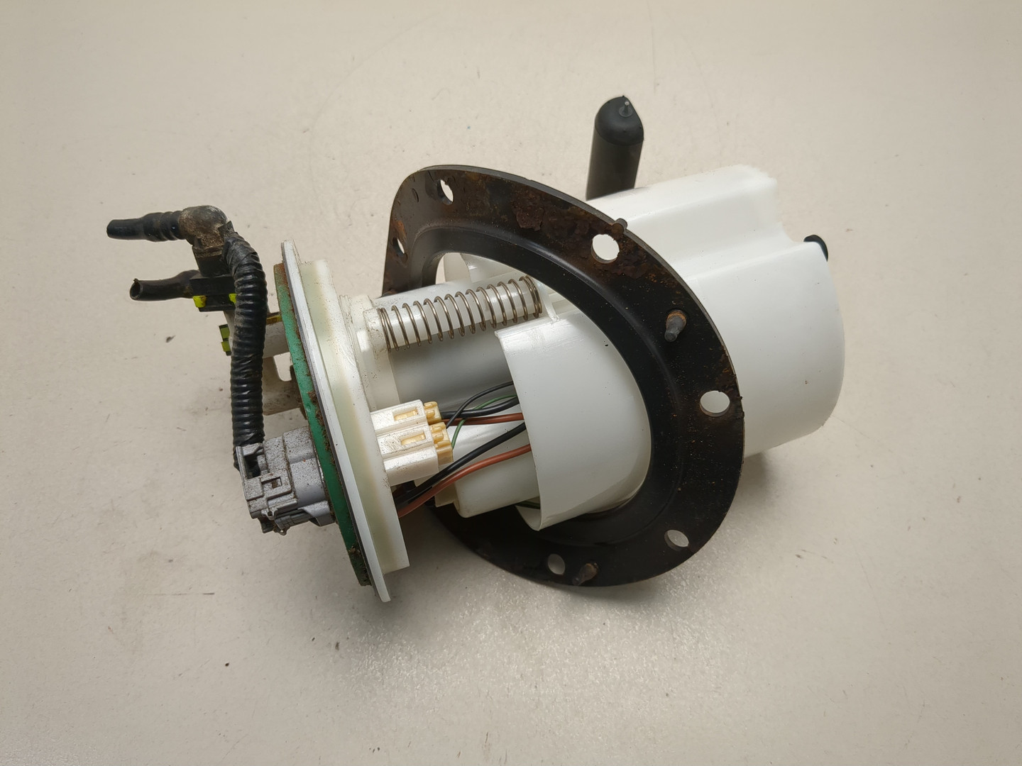 Насос топливный электрический