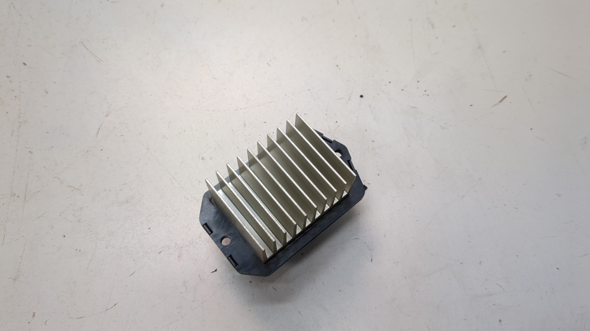 Резистор отопителя