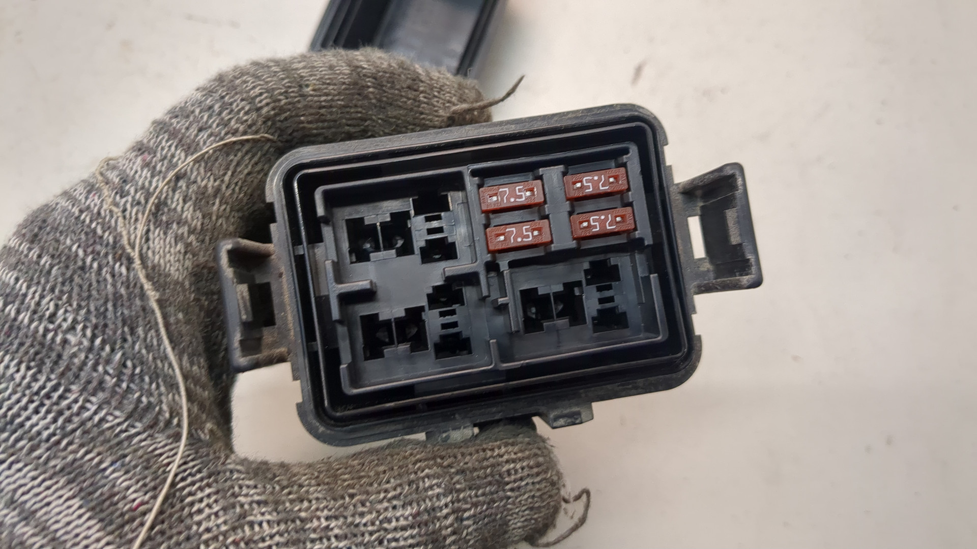 Блок предохранителей