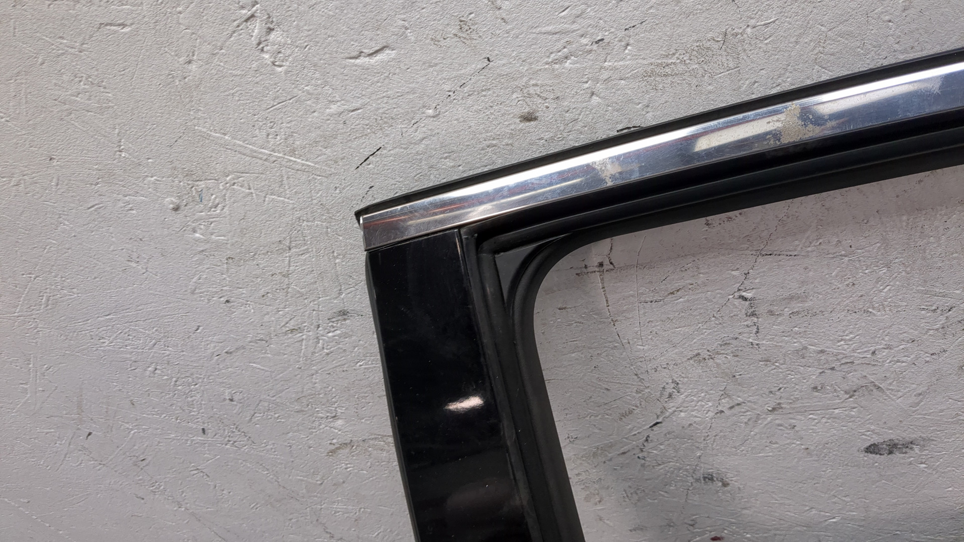 Дверь задняя левая