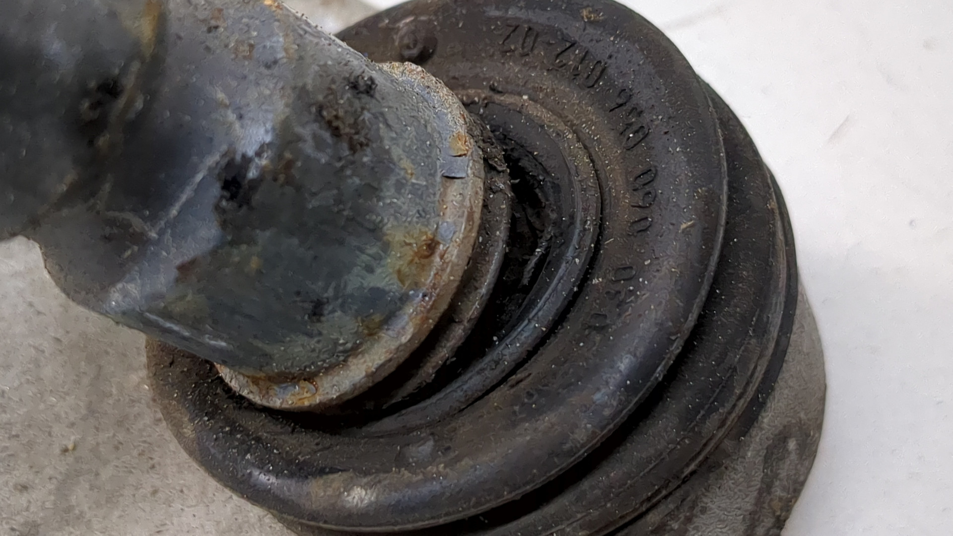 Рычаг передний правый