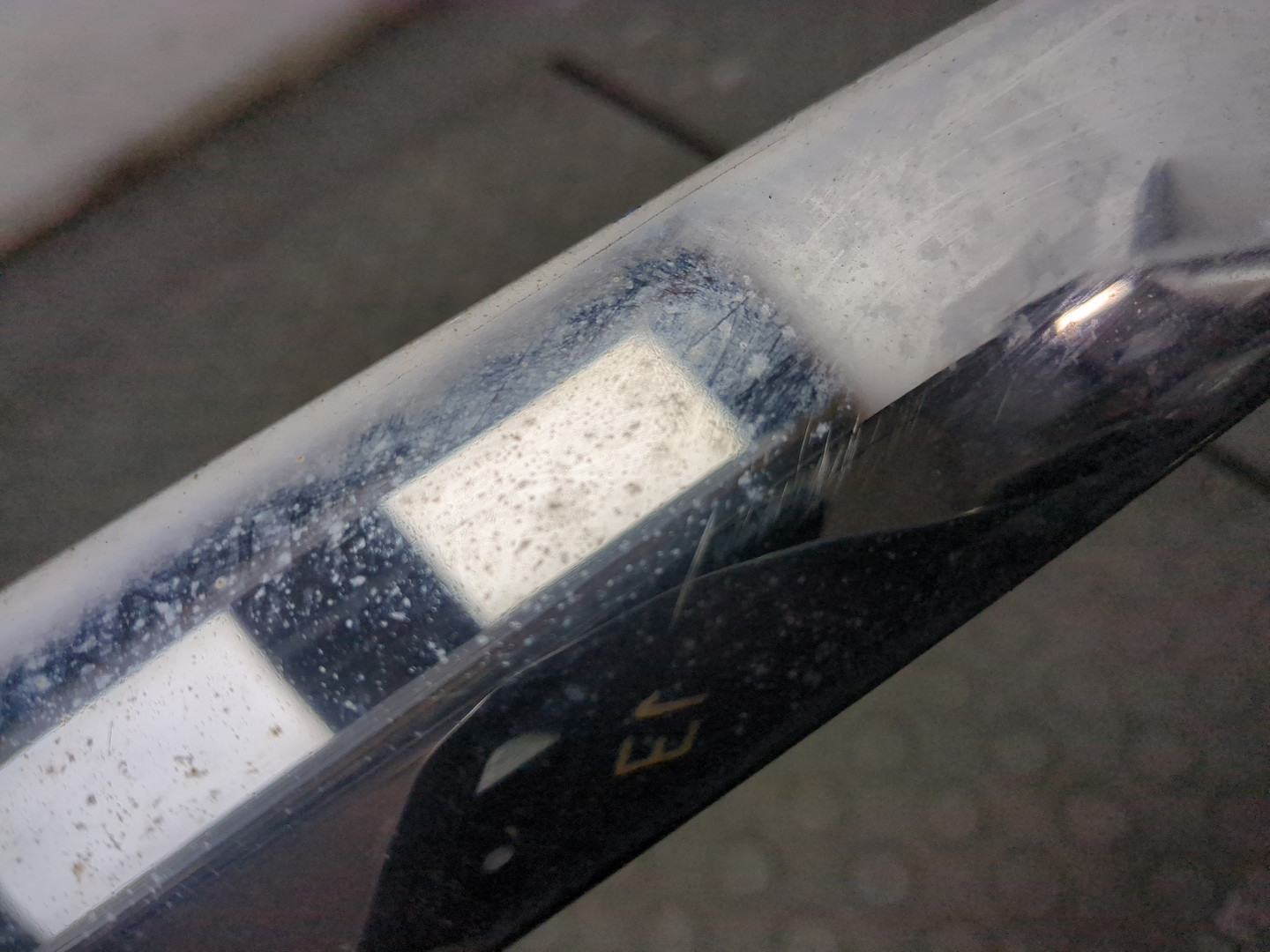 Молдинг заднего бампера