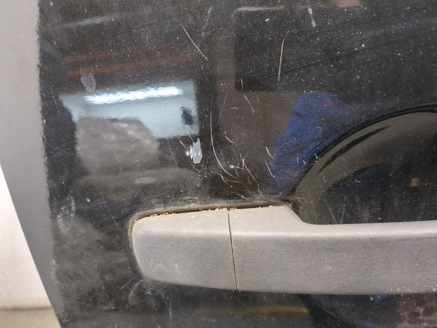 Дверь задняя правая