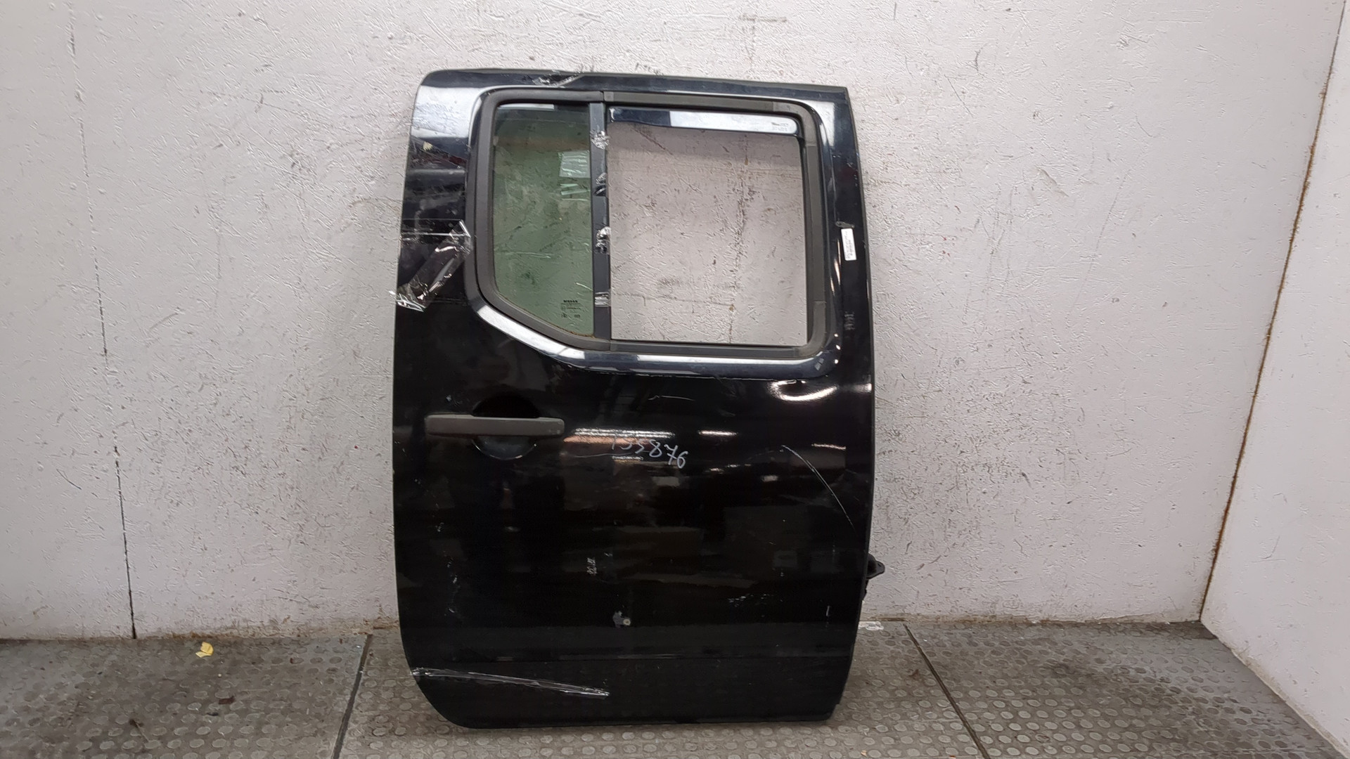 Дверь задняя правая