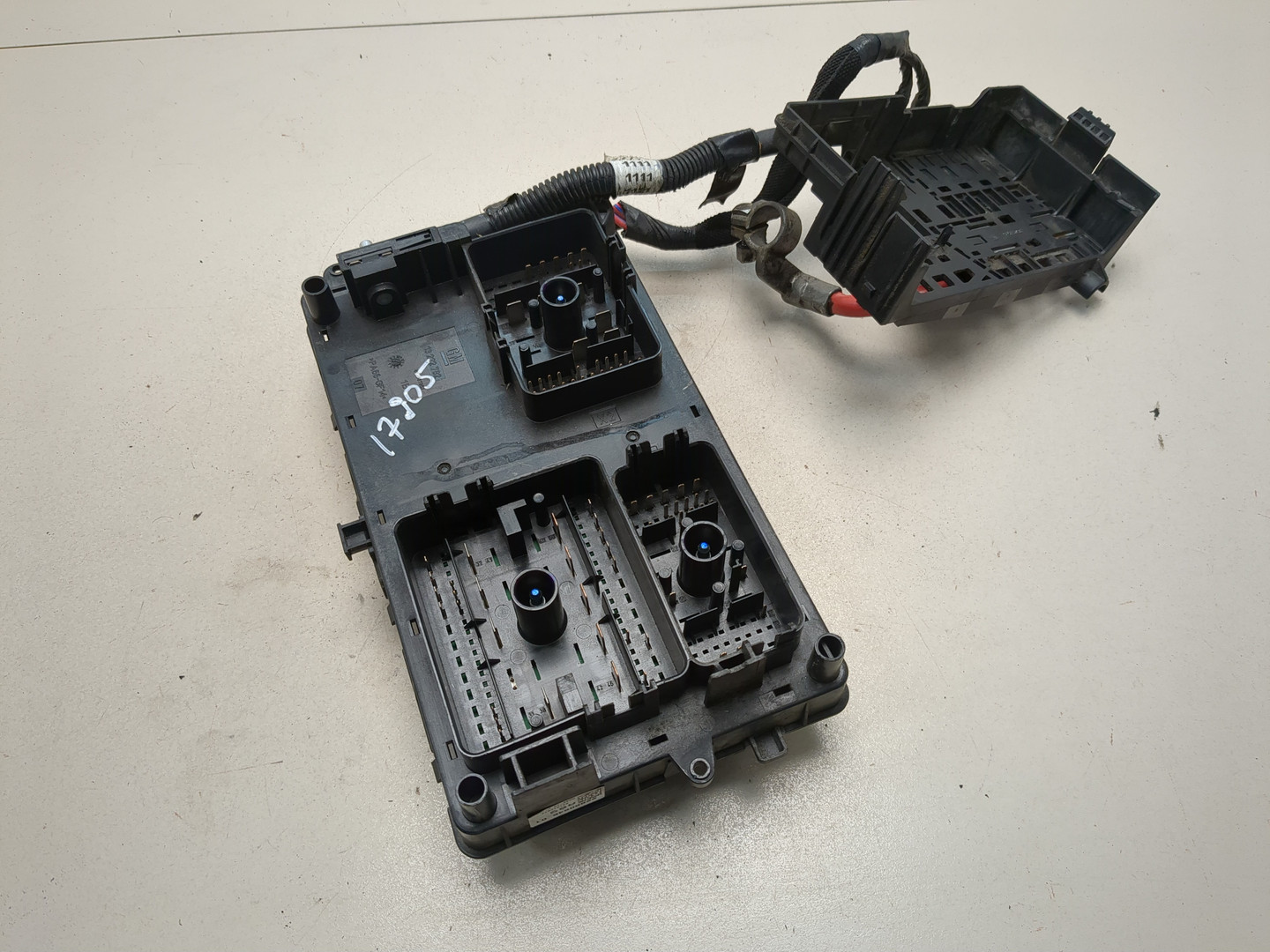 Блок предохранителей