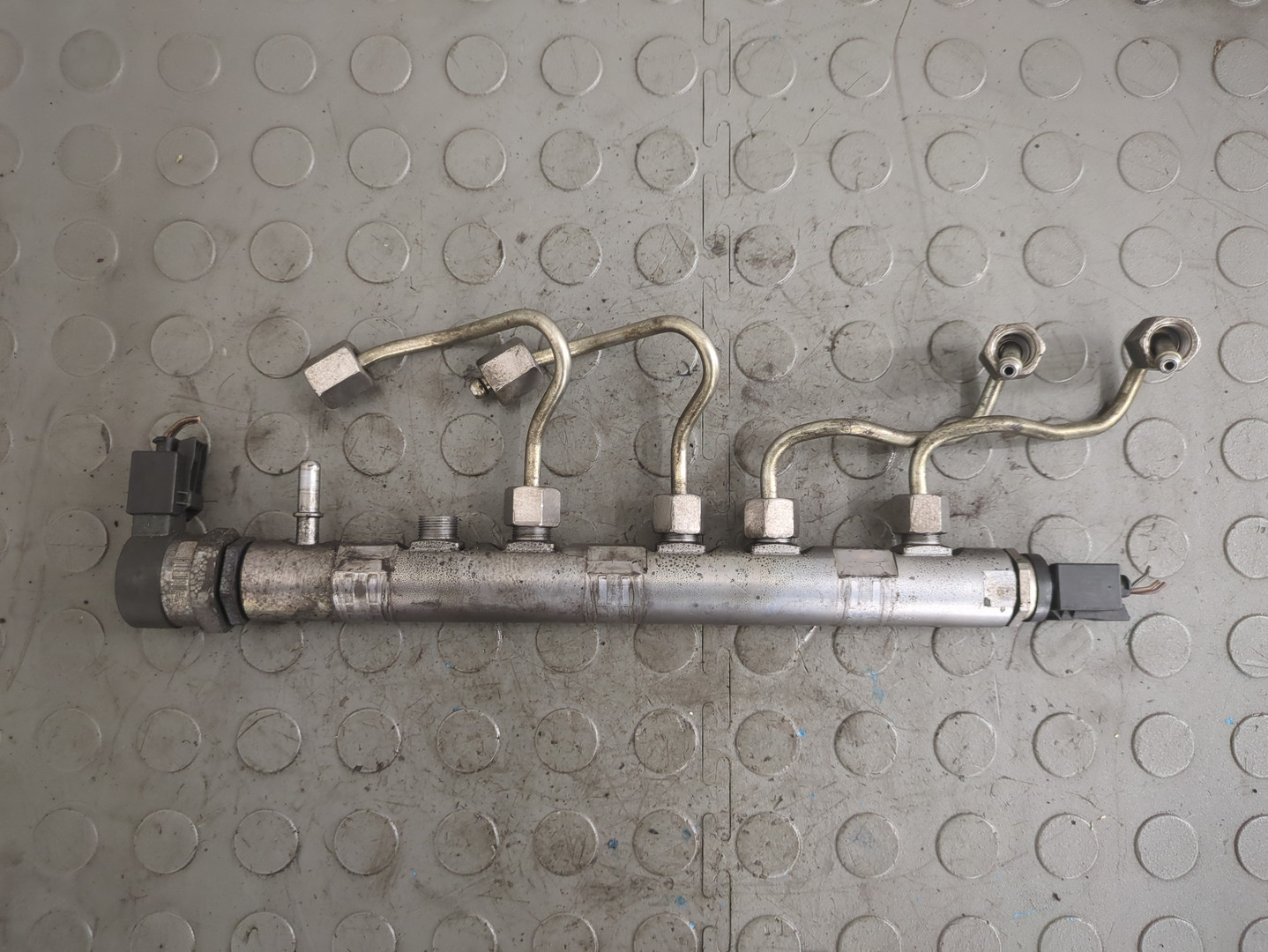 Рейка топливная (рампа)