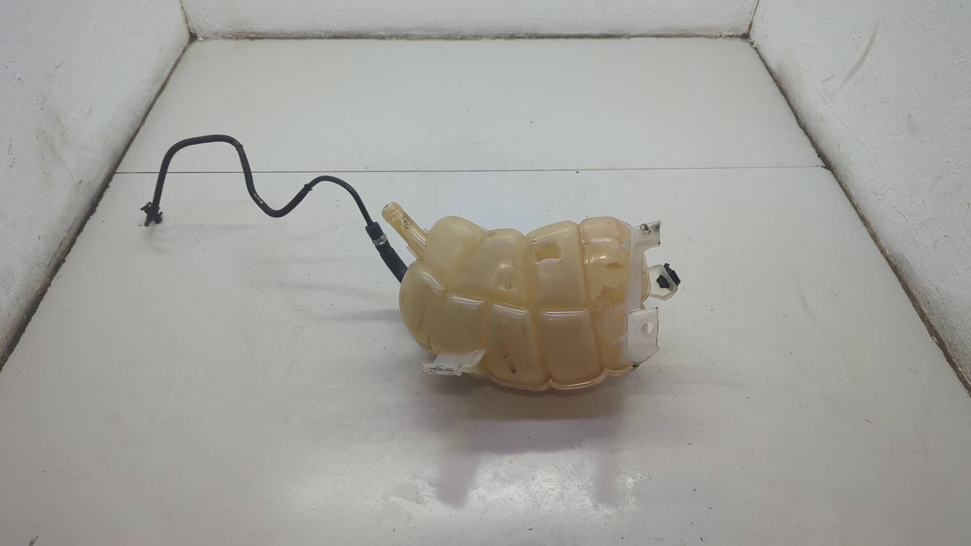 Бачок расширительный