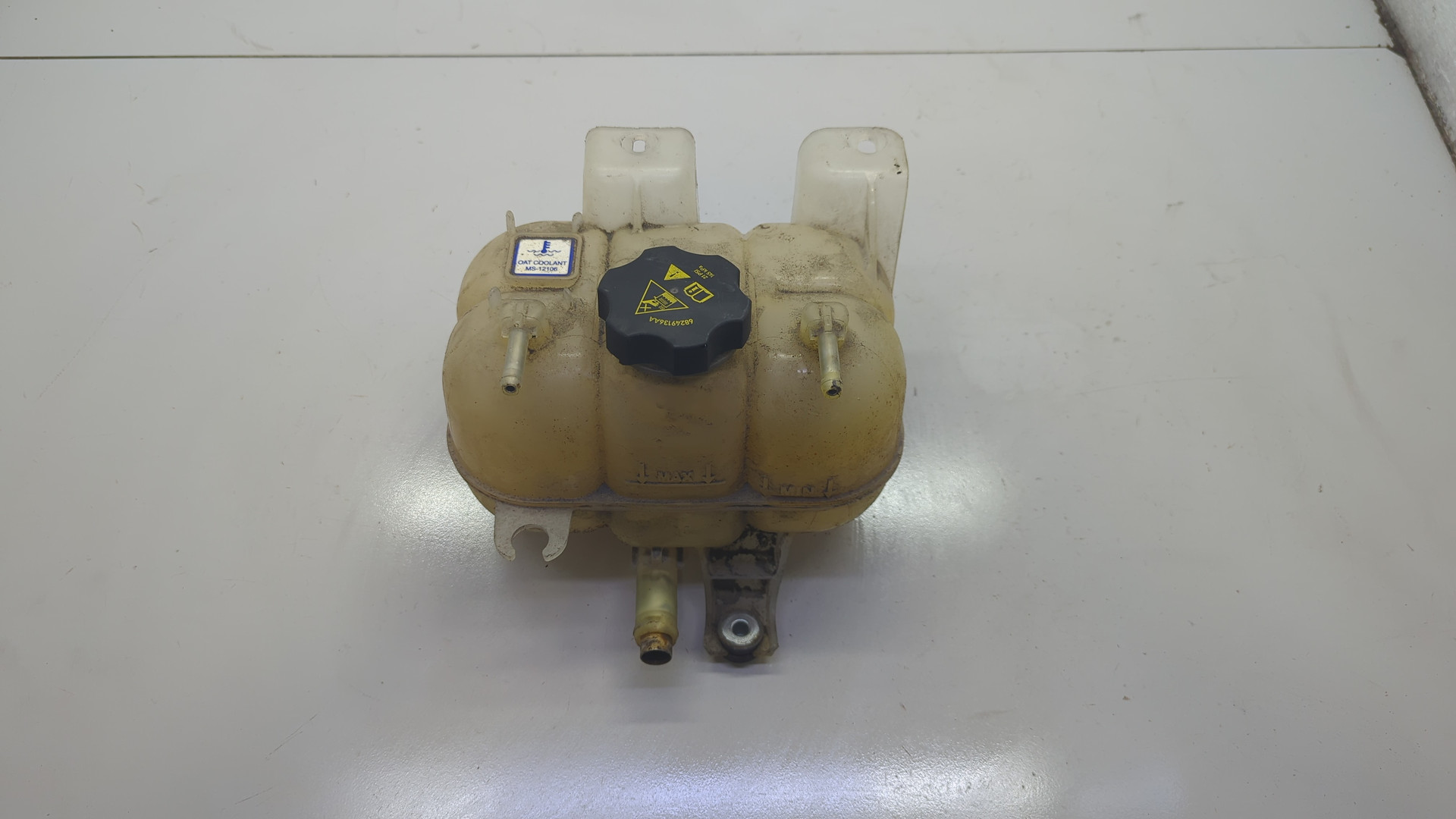 Бачок расширительный