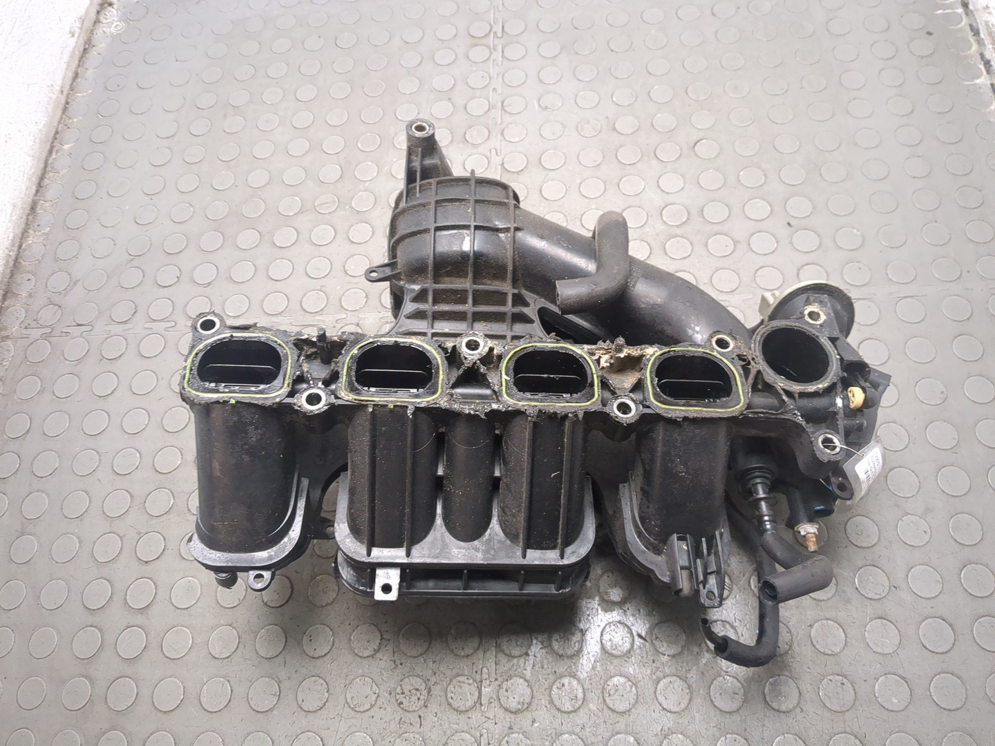 Коллектор впускной