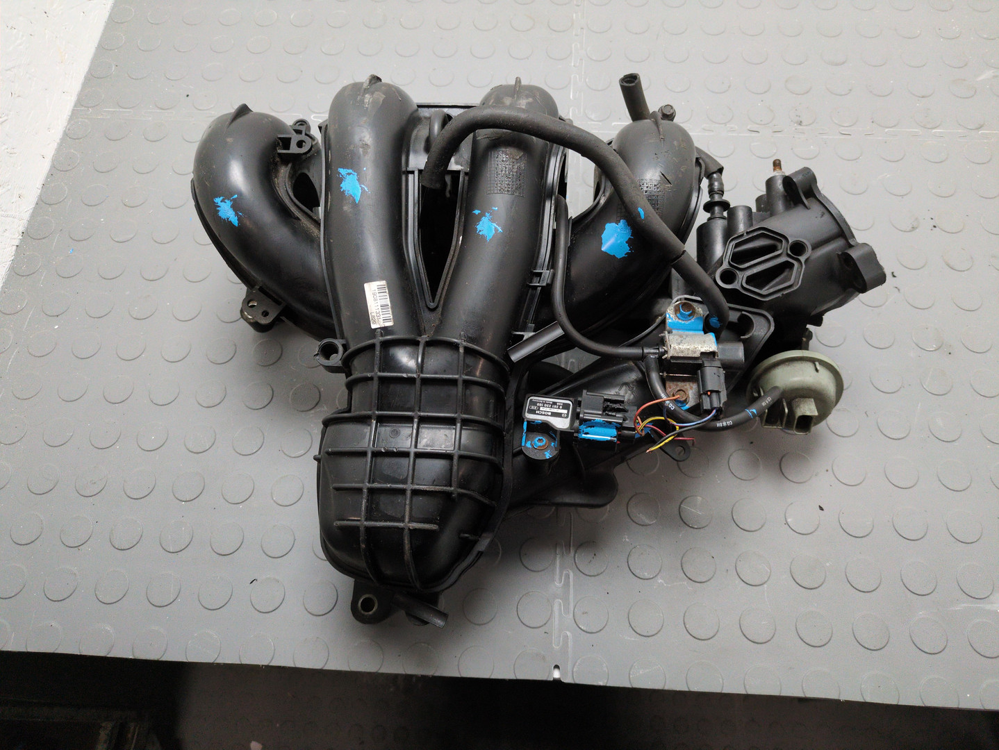 Коллектор впускной