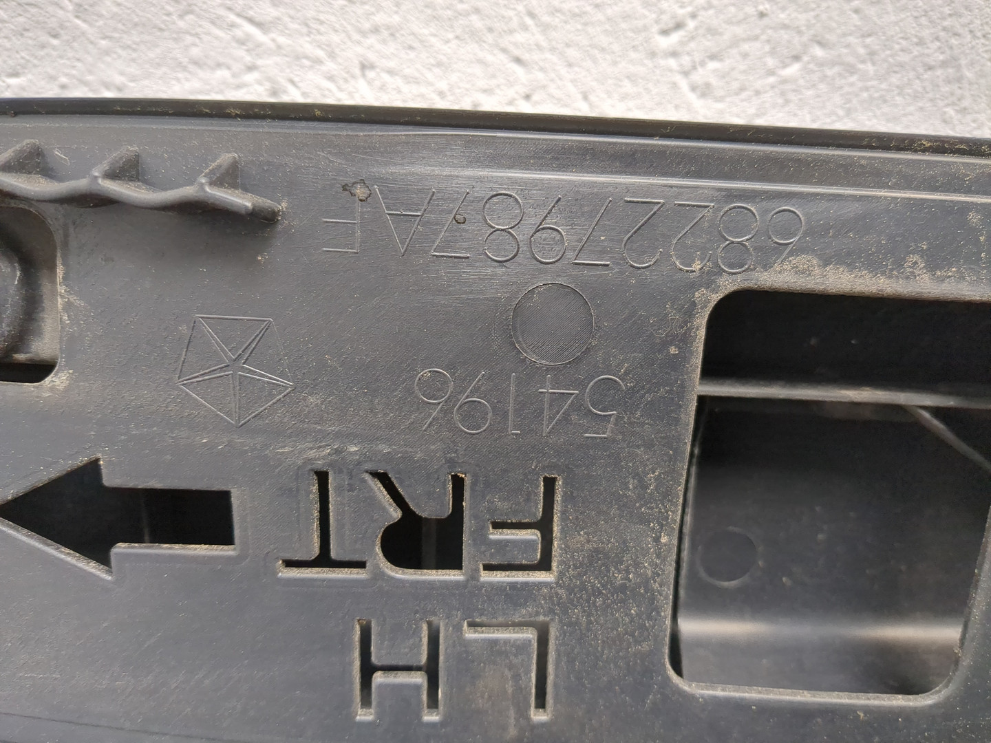 Рейлинги (релинг) к-кт (планки на крышу)