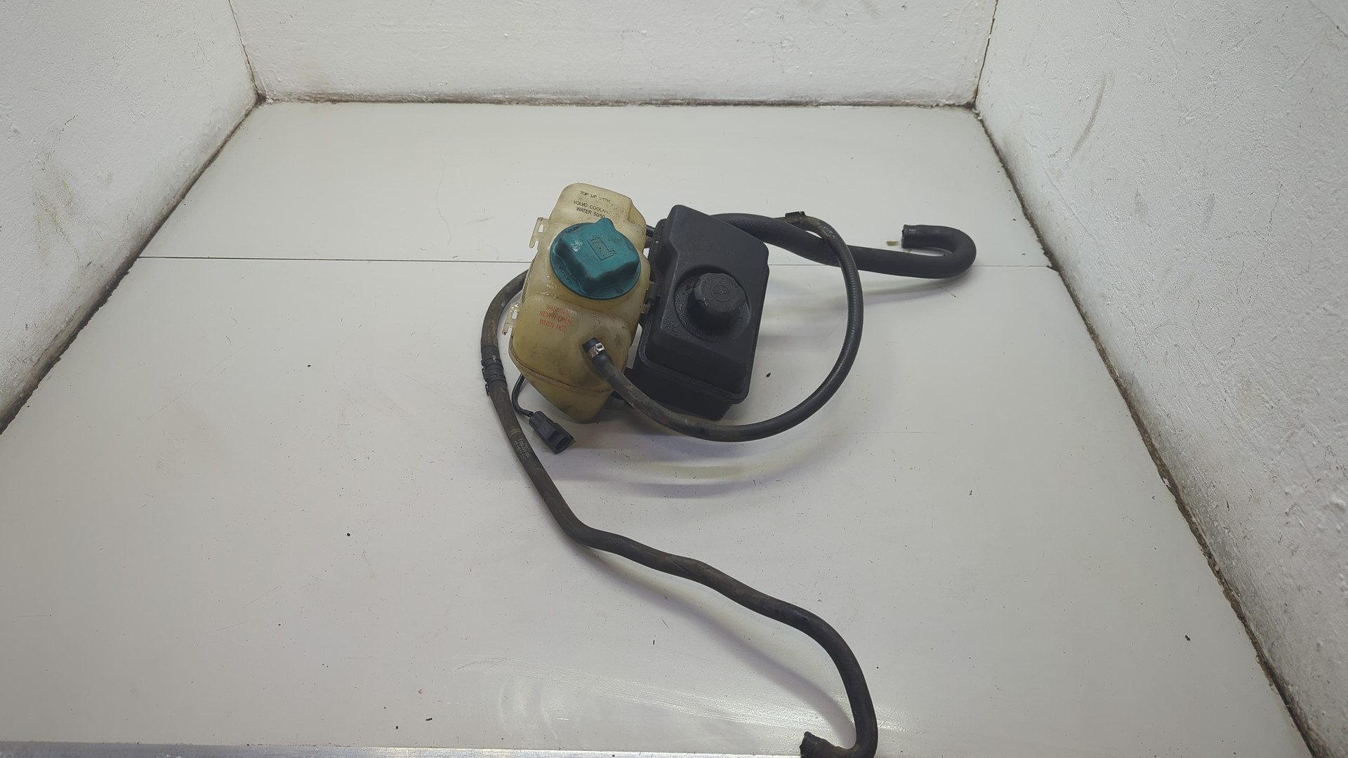 Бачок расширительный