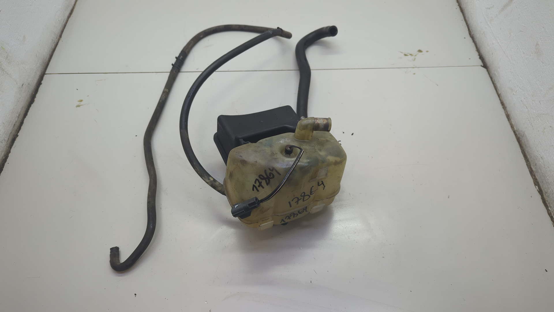 Бачок расширительный