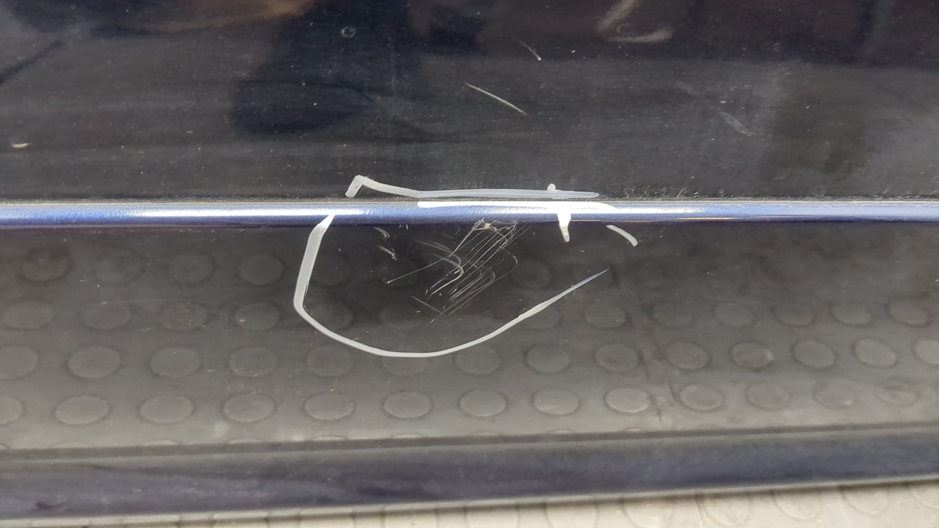 Дверь задняя левая