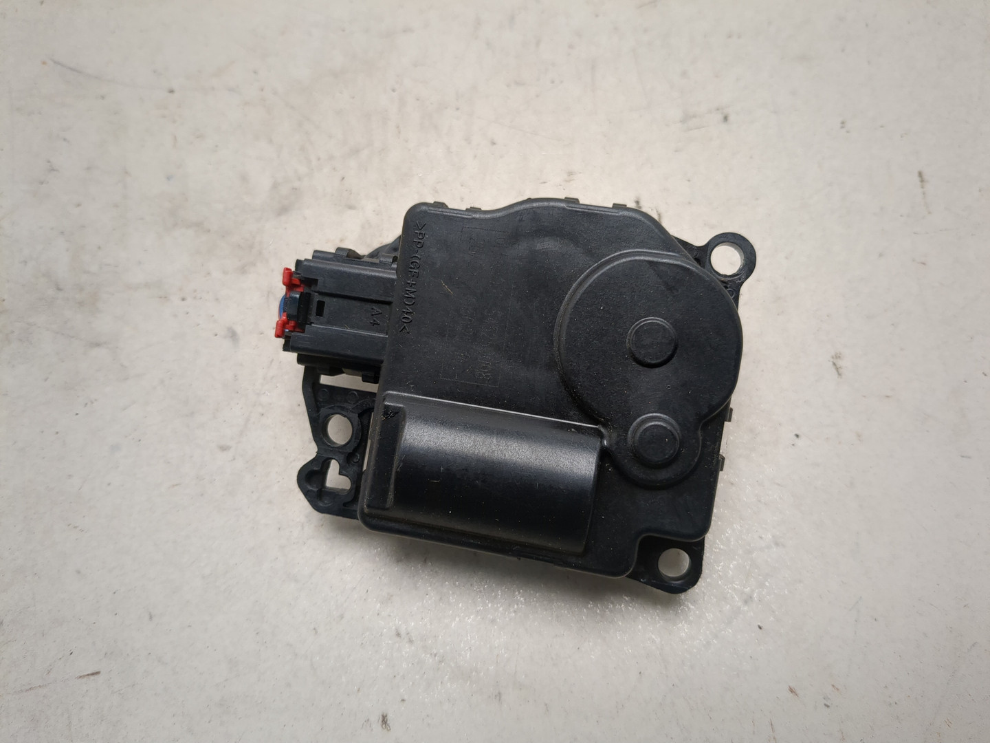 Моторчик заслонки печки