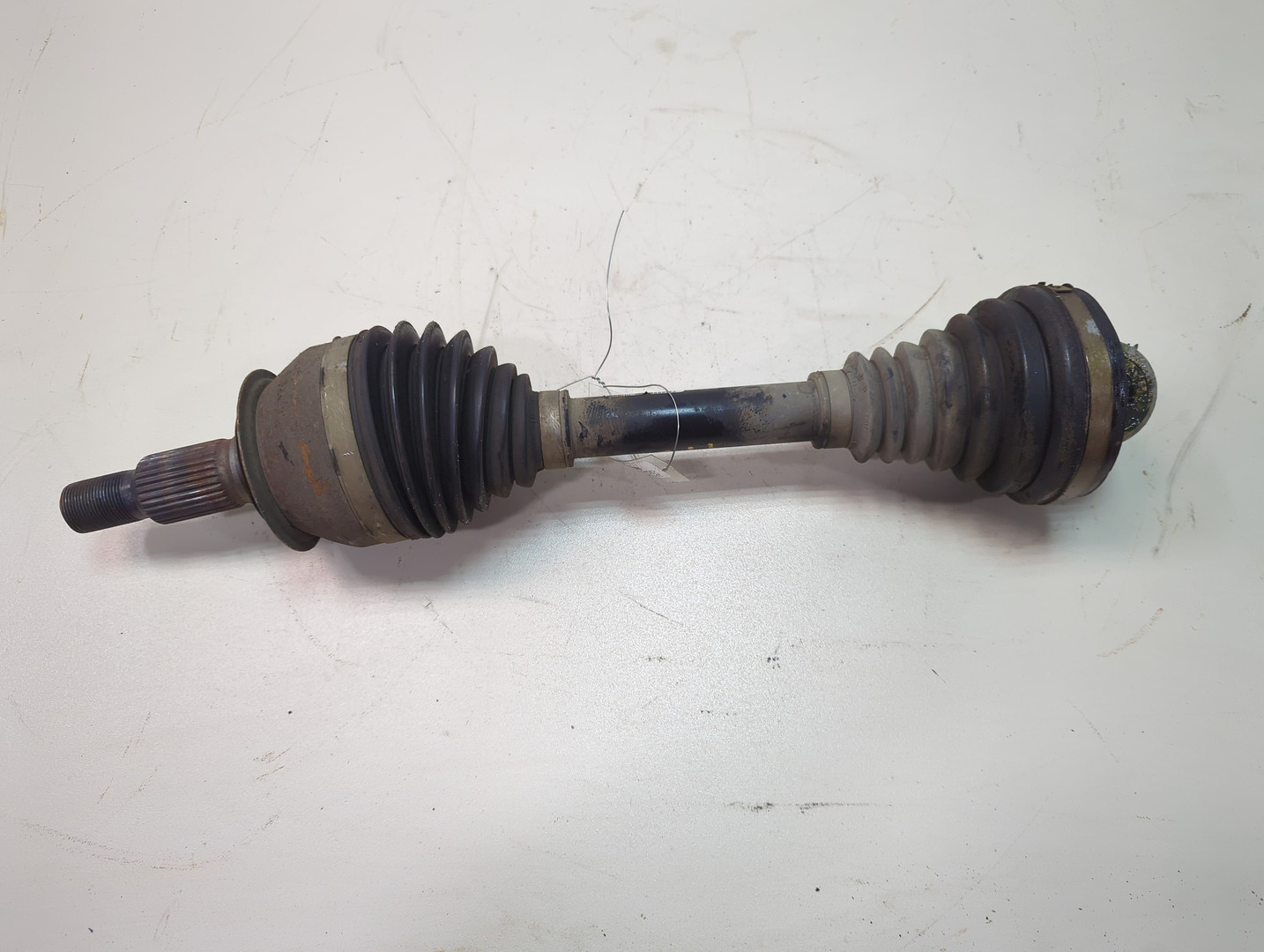 Полуось передняя правая