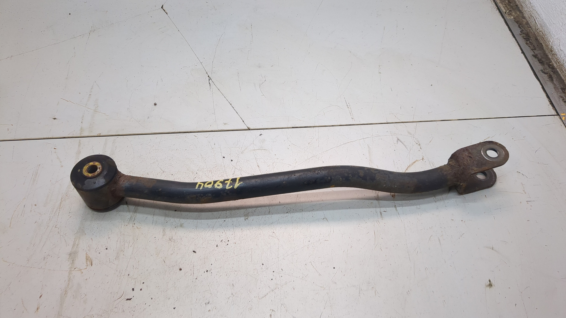 Рычаг задний