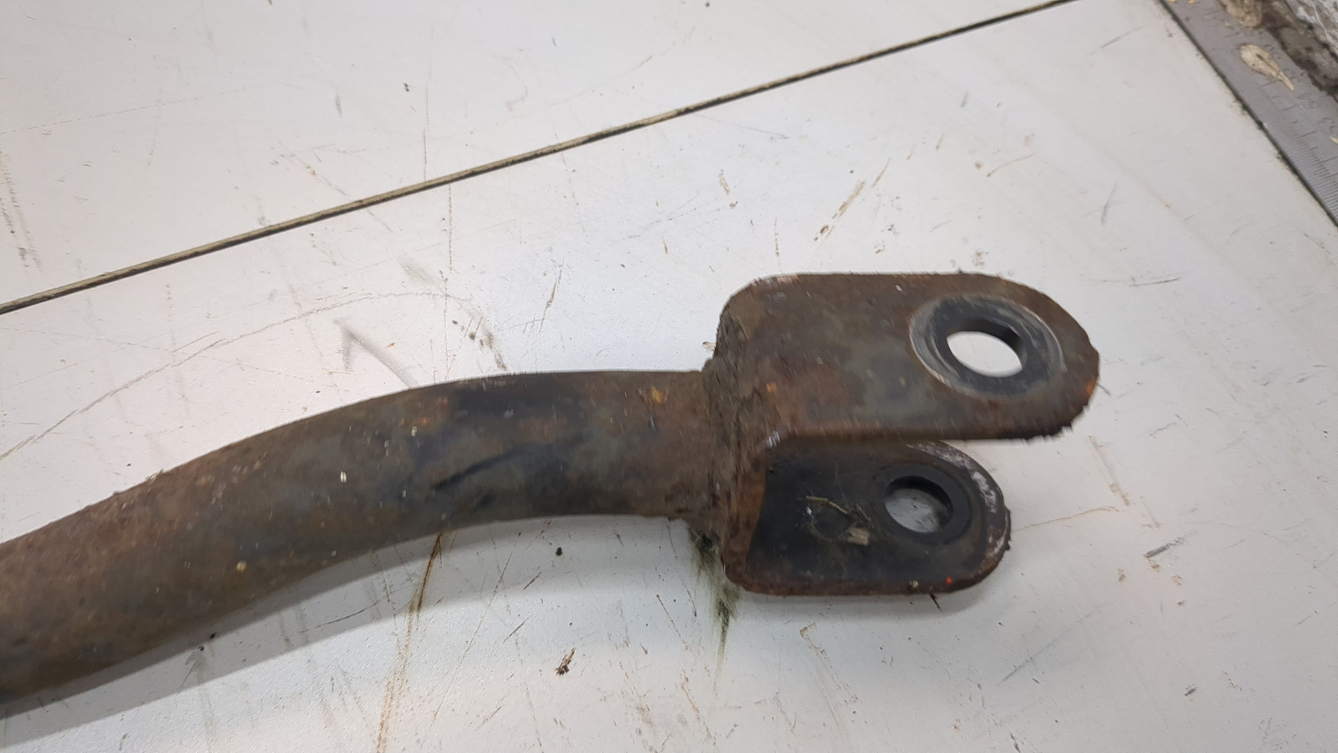 Рычаг задний