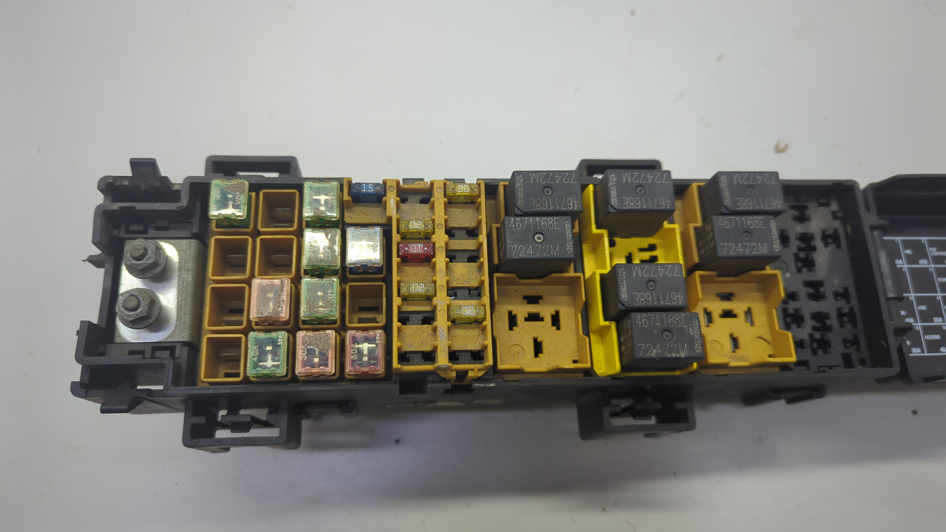 Блок предохранителей