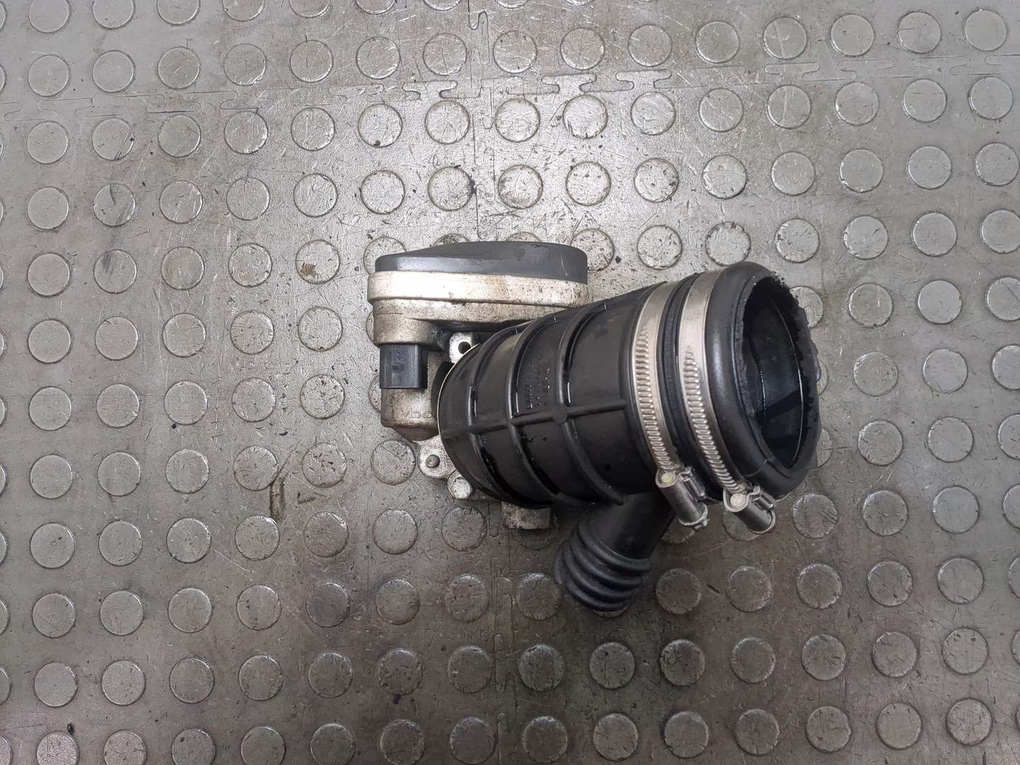 Заслонка дроссельная электрическая