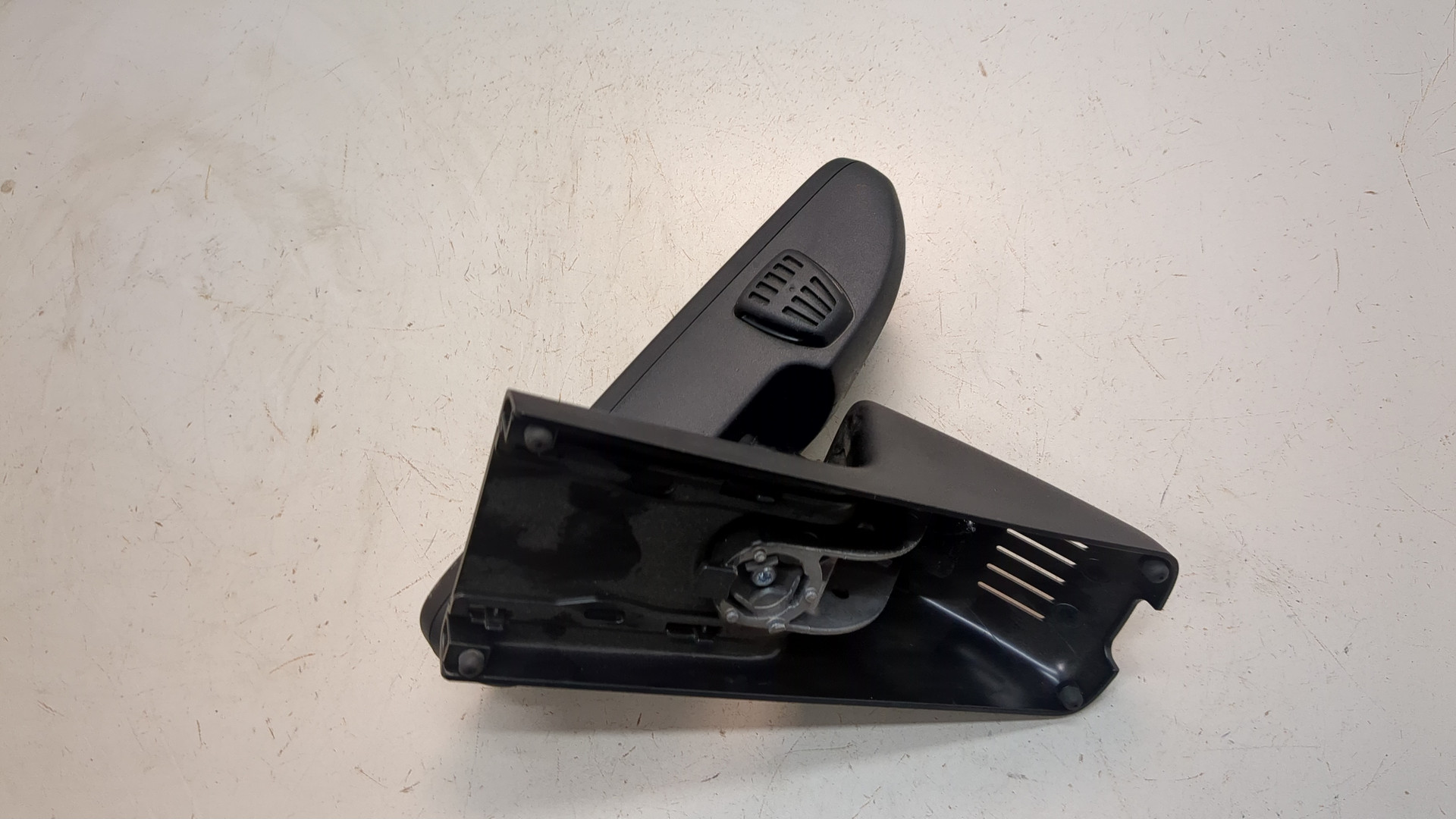 Зеркало заднего вида