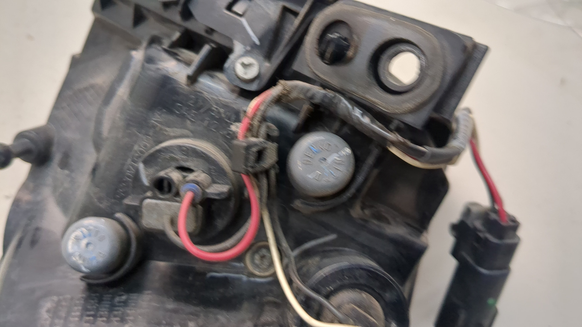 Фонарь задний левый