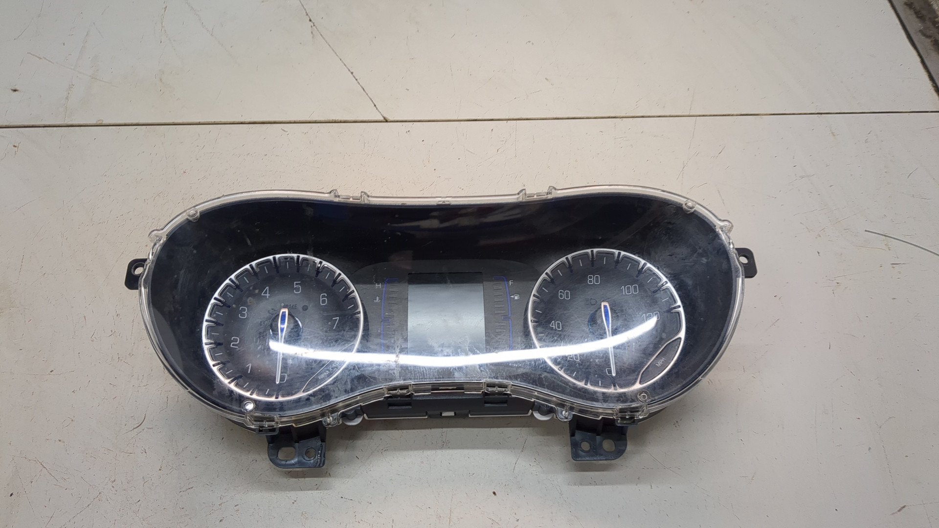 Панель приборов