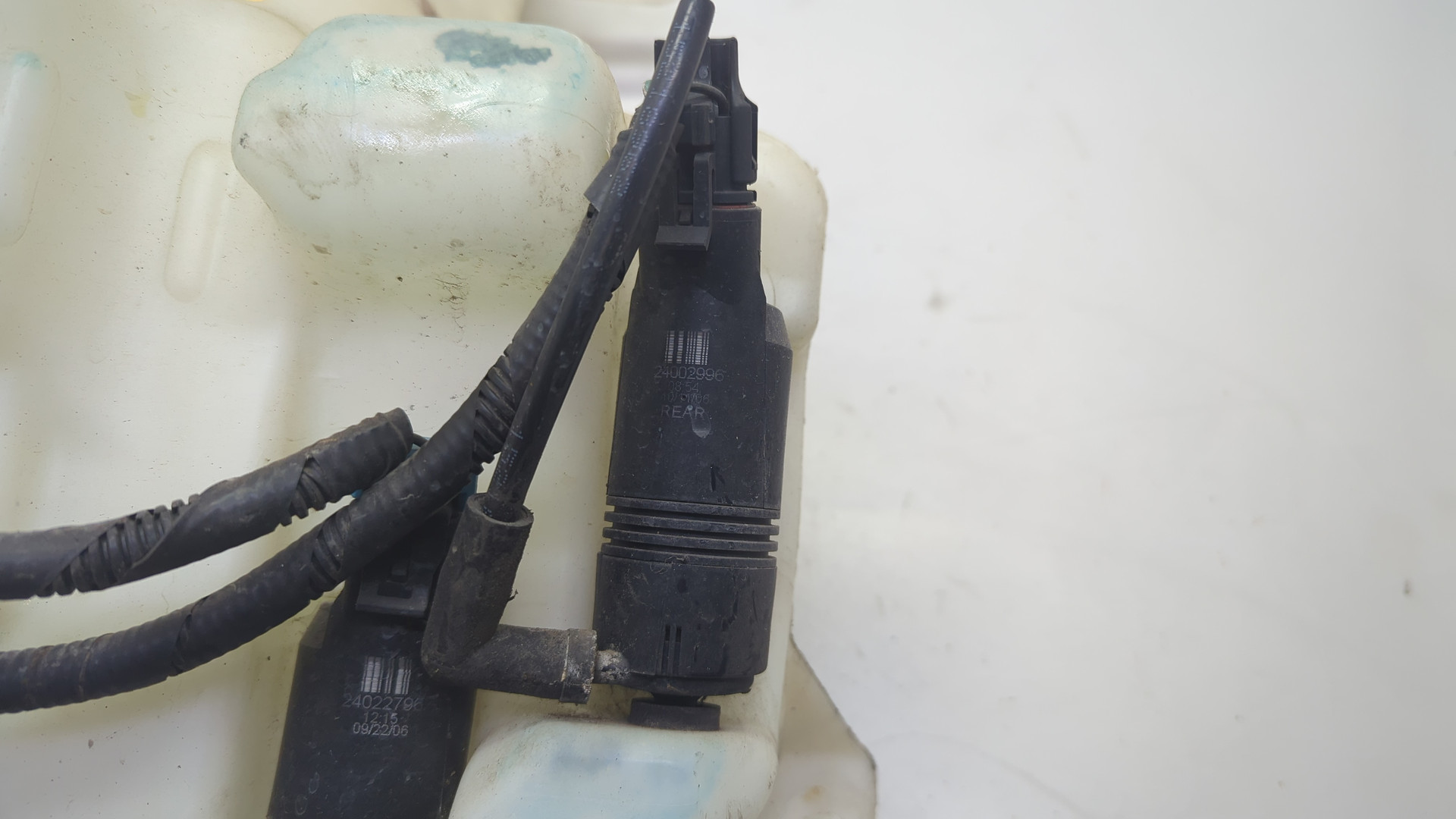 Бачок омывателя лобового стекла