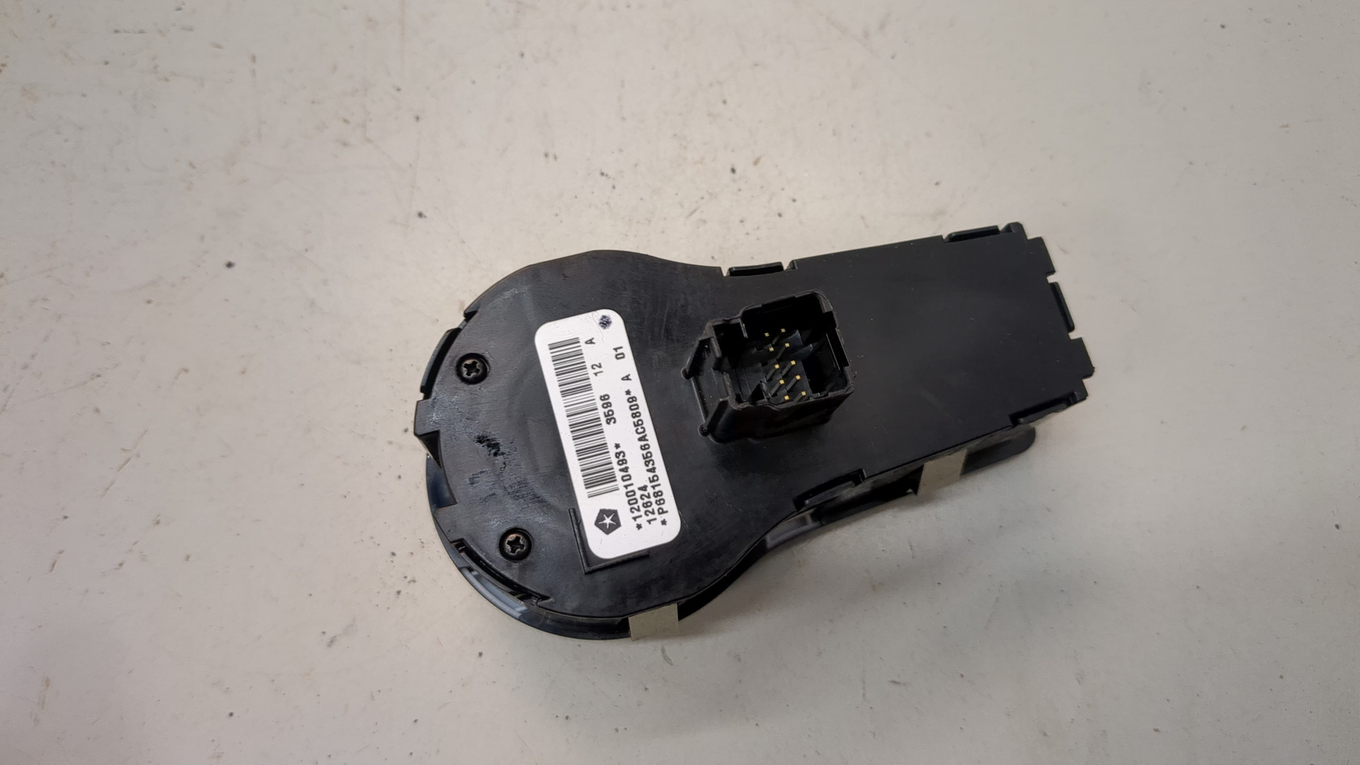 Переключатель света фар