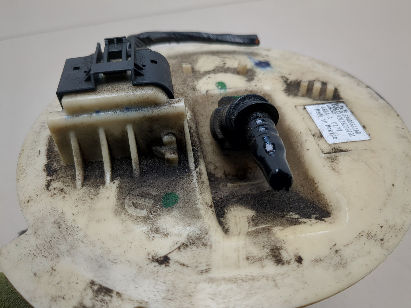 Насос топливный электрический