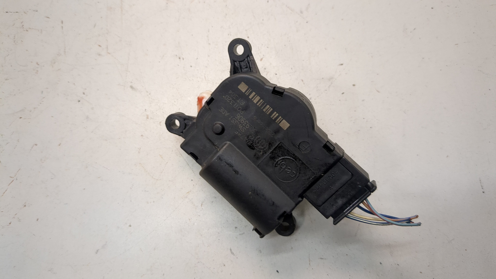 Моторчик заслонки печки