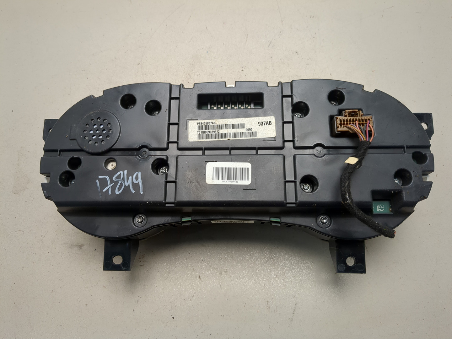 Панель приборов