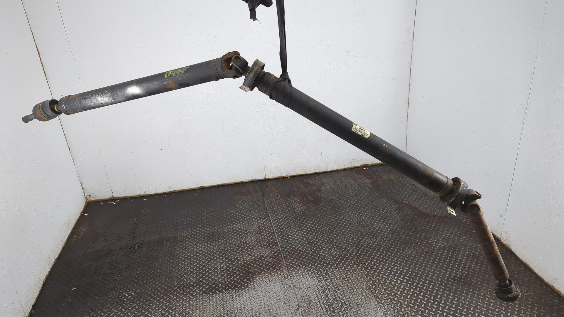 Вал карданный задний