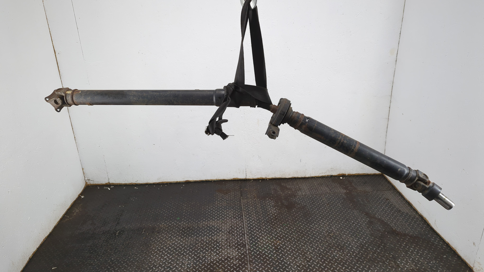 Вал карданный задний